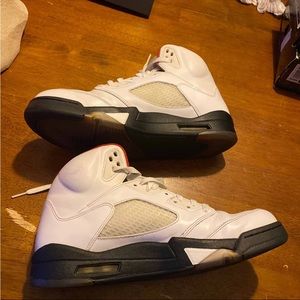 Men’s Air Jordan 5 Fire Red Size 11